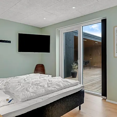 Konrad - From The Sea By Interhome *